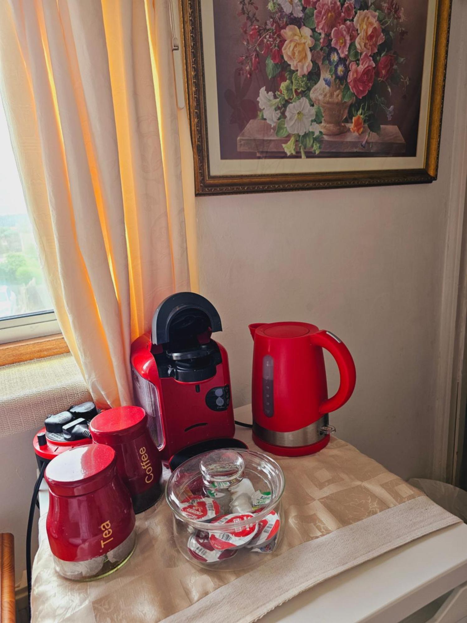 Cuisinease Apartamento Ollerton Exterior foto