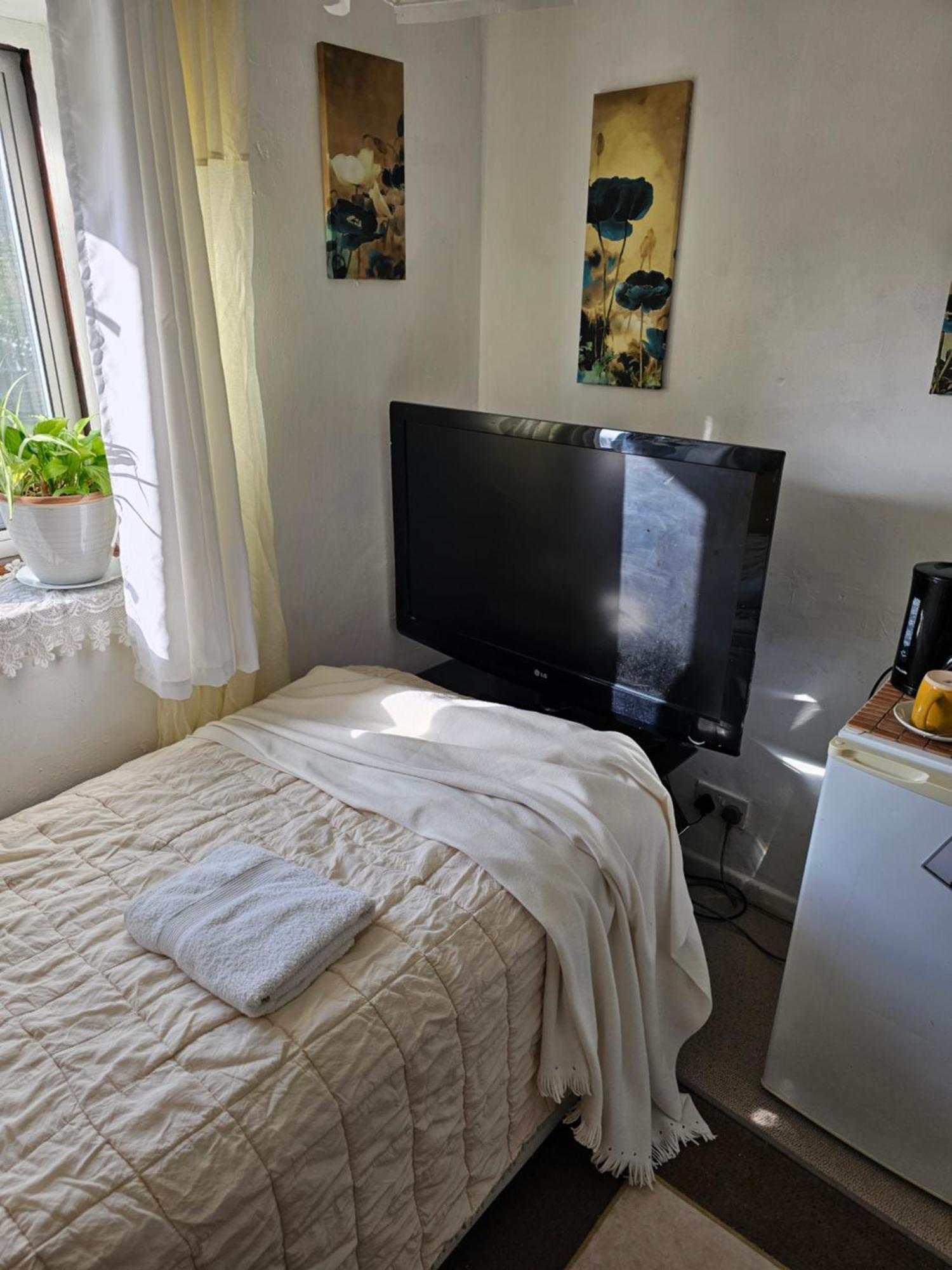 Cuisinease Apartamento Ollerton Exterior foto